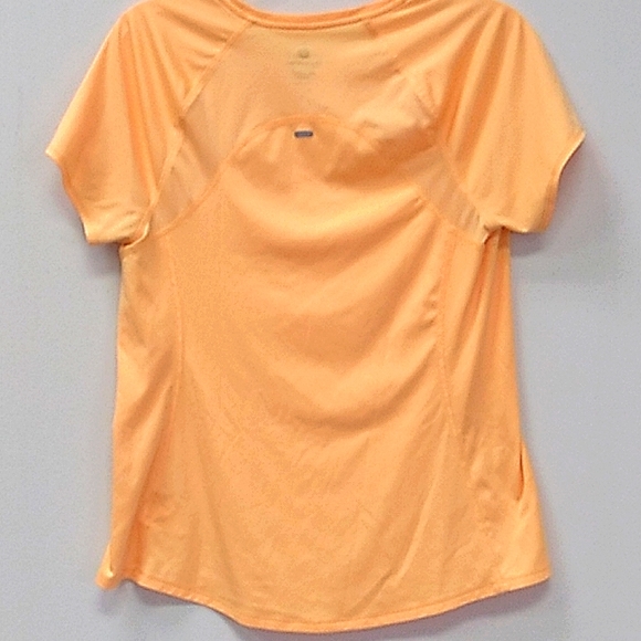 Active top by Old Navy size large lite orange or peach - Picture 3 of 4